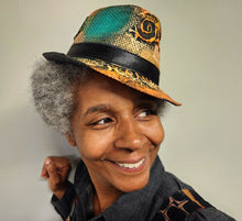 Load image into Gallery viewer, PONCHO BRIMS TEXTURED SERIES #1
