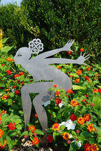 Load image into Gallery viewer, NYAME DUA GARDEN SCULPTURE
